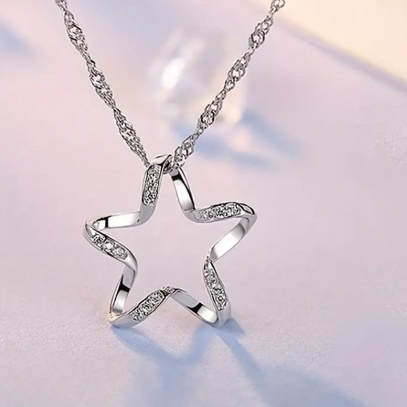 Jewelry - 925 Sterling Silver Delicate Hollow Star Shape  Pendant Necklace 18K Gold Plated